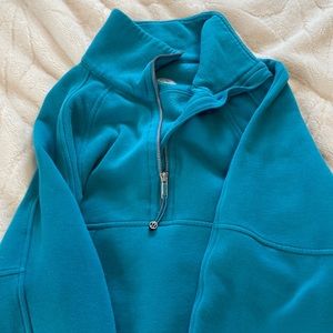 Selling a electric blue scuba jacket by lulu! 💙